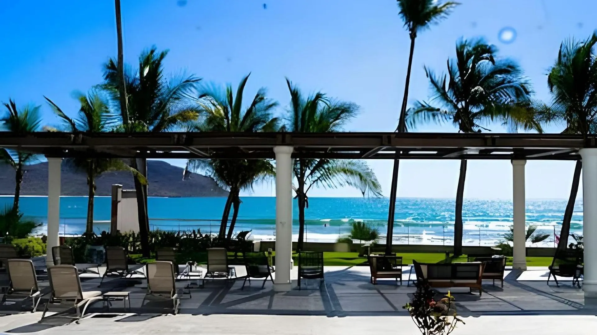 Condominios De Lujo En El Corazon De La Zona Dorada En Camino Al Mar. Mazatlán
