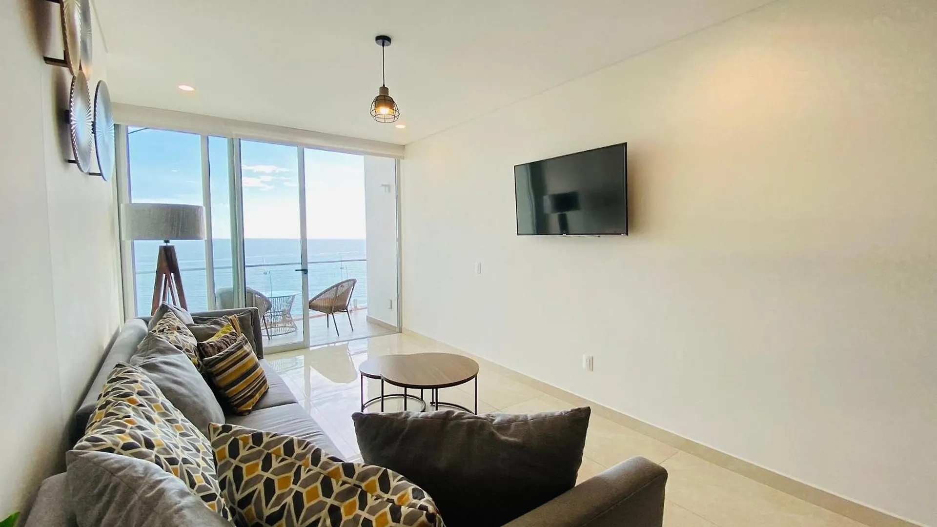 Condominios De Lujo En El Corazon De La Zona Dorada En Camino Al Mar. Mazatlán Casa de Férias